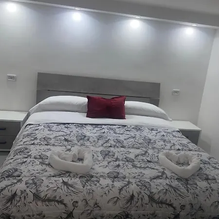 Casa Regina Tatil Evi Napoli
